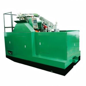 Machine de forgeage à froid d'écrous